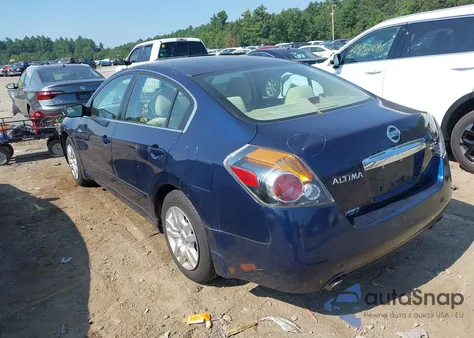 2011 Nissan Altima 2.5 S z USA, uszkodzony, nr VIN 1N4AL2AP2BN468469